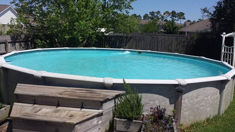 swimming pool service gulf breeze florida