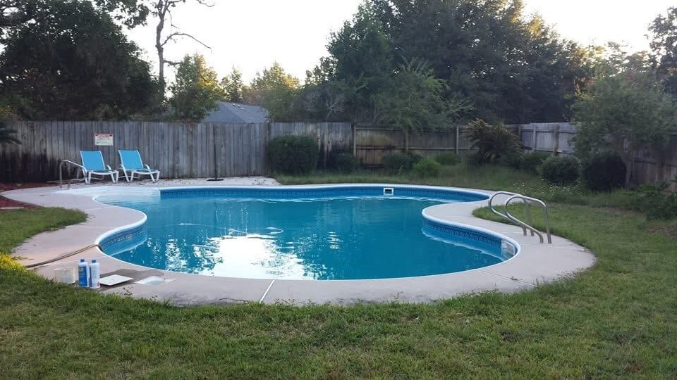 Green pool cleaning gulf breeze florida